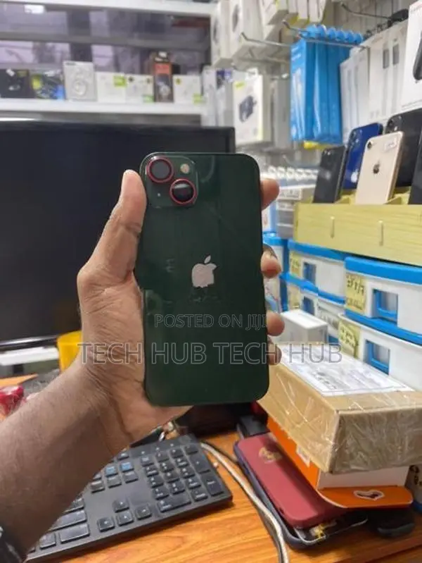 Apple iPhone 13 256GB (Used)