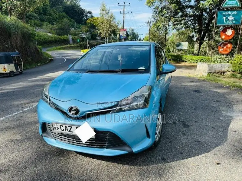 Toyota Vitz 2016