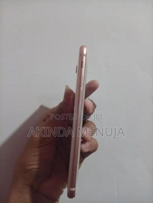 Apple iPhone 8 (Used)