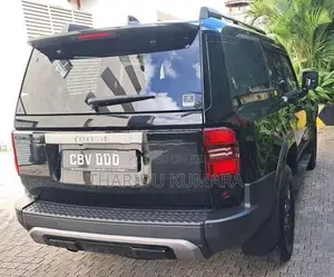 Toyota Land Cruiser Prado 250 2025
