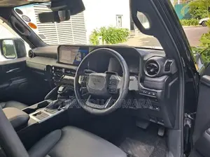 Toyota Land Cruiser Prado 250 2025