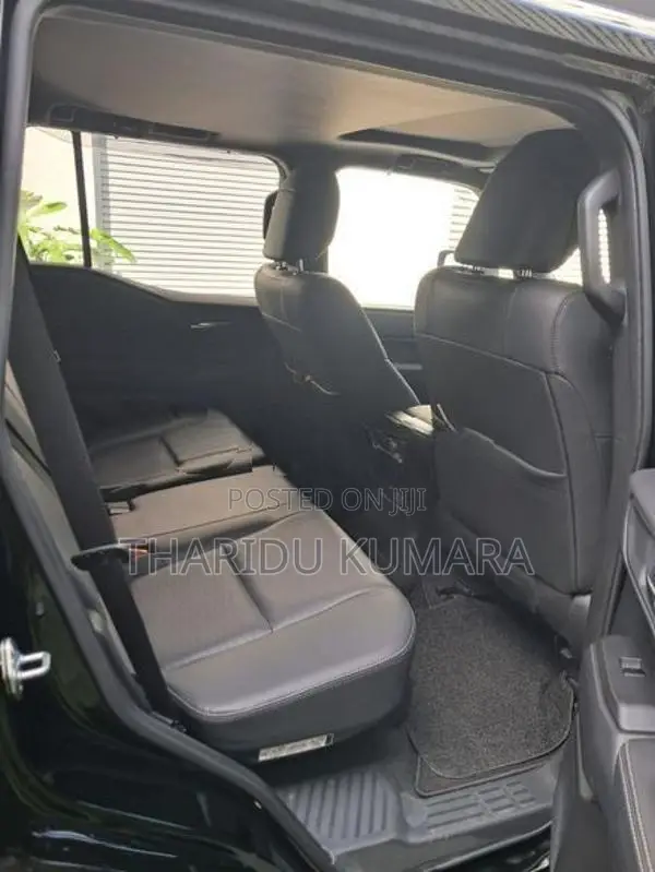 Toyota Land Cruiser Prado 250 2025