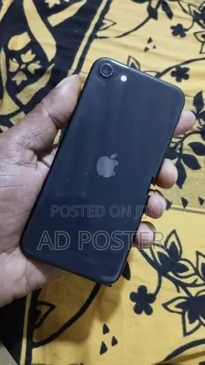 Apple iPhone SE 2 (Used)