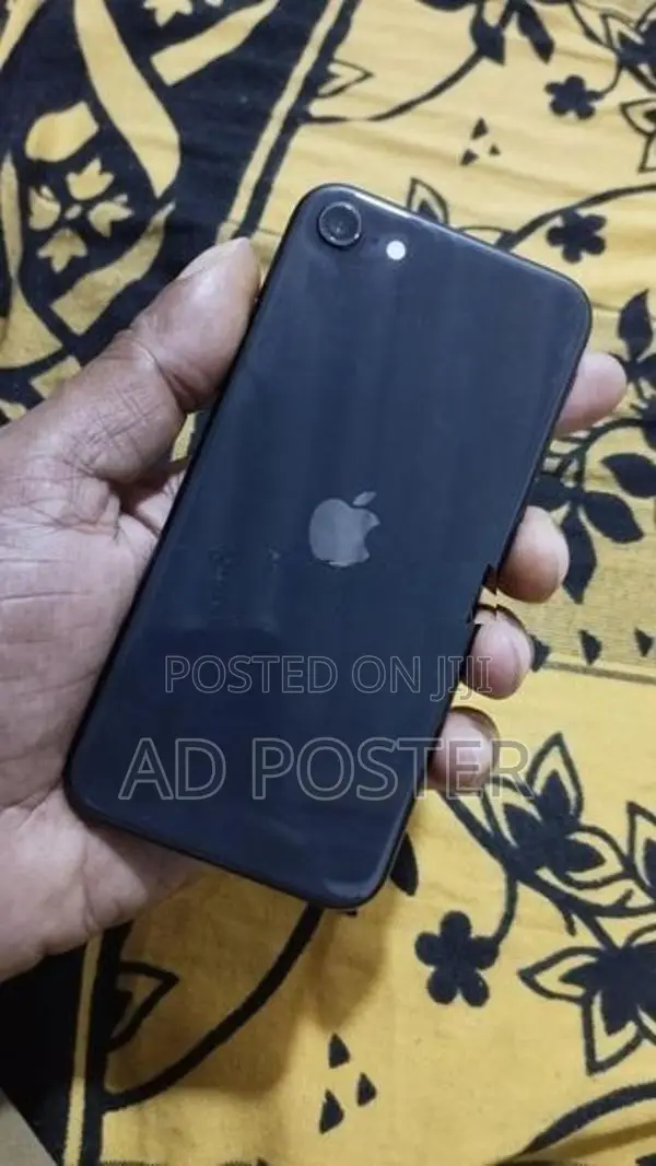 Apple iPhone SE 2 (Used)