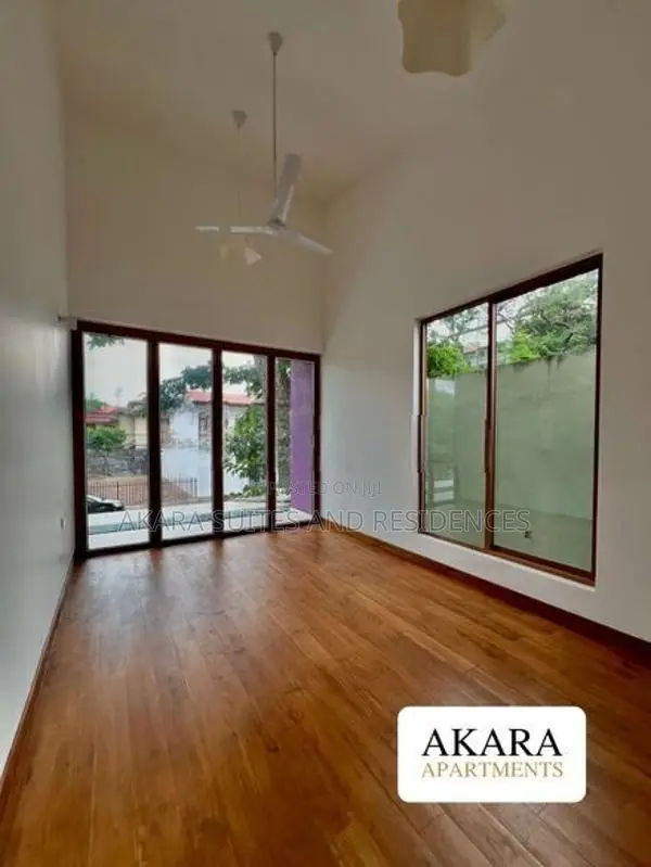 3,000 Sq.ft - Unfurnished House for Rent Col 7 HL47906