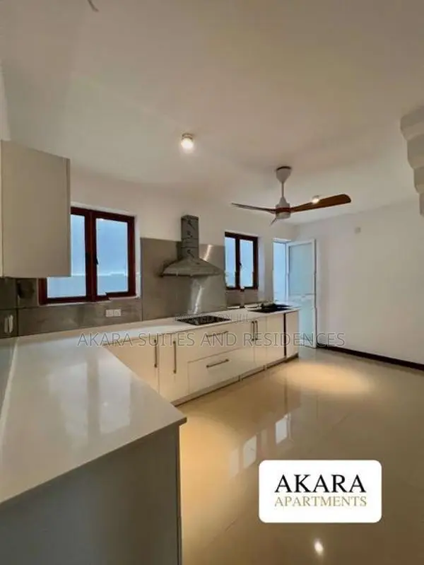 3,000 Sq.ft - Unfurnished House for Rent Col 7 HL47906