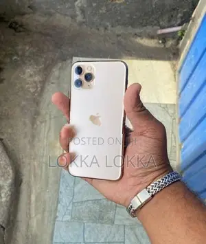 Apple iPhone 11 Pro 256GB (Used)