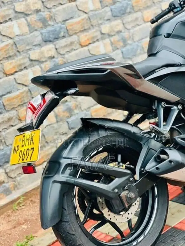 Bajaj Pulsar RS200 2019