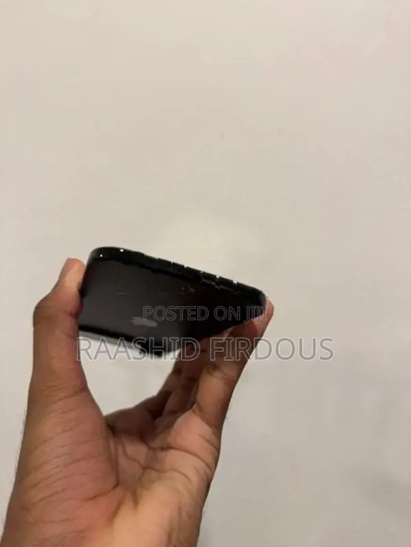 Apple iPhone 17 Air 512GB (Used)