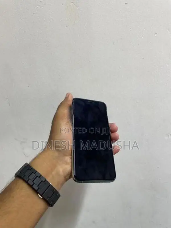 Apple iPhone 11 Pro (Used)