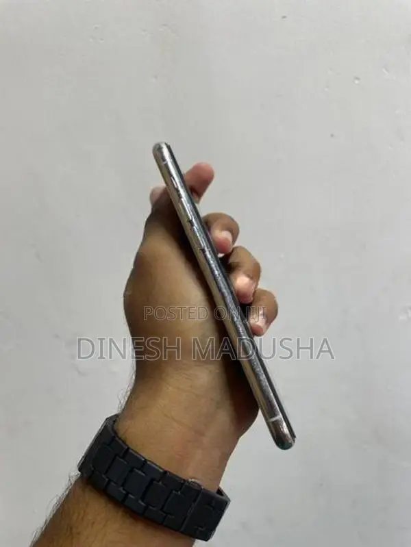 Apple iPhone 11 Pro (Used)