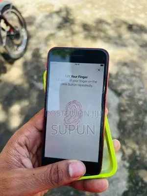 Apple iPhone SE 2 (Used)