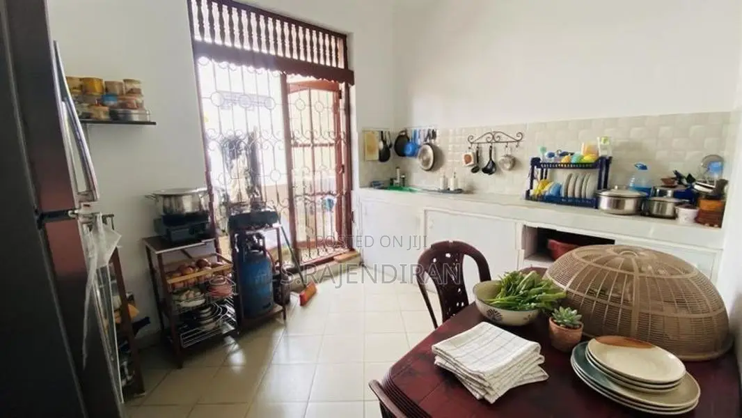 🏡 HOUSE FOR SALE IN WELLAWATTE ✨ 3 SEPARATE UNITS – INCOME PROPERTY