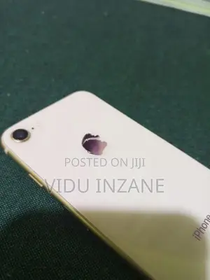 Apple iPhone 8 (Used)