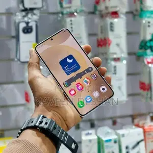 Samsung Galaxy S24 (Used)