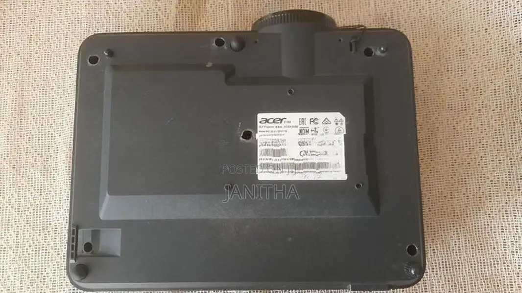 Acer X118h Projector