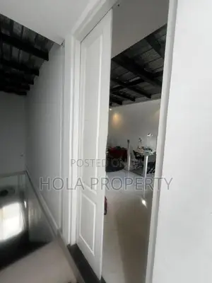 Studio Apt Rent Nugegoda 2nd Floor Unfurnished