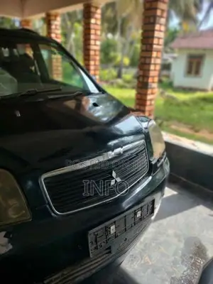 Mitsubishi Dion 2002
