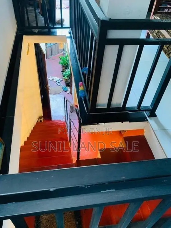 Two Story House for Sale in Mount Lavinia