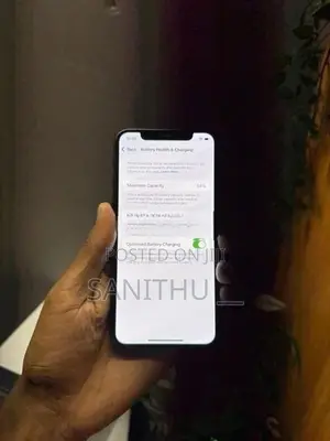 Apple iPhone XS (Used)