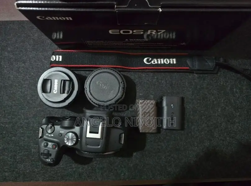 Canon Eos r7 Mirrorless Camera