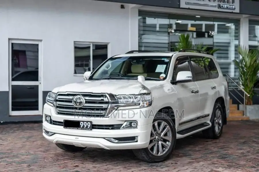 Toyota Land Cruiser V8 2017