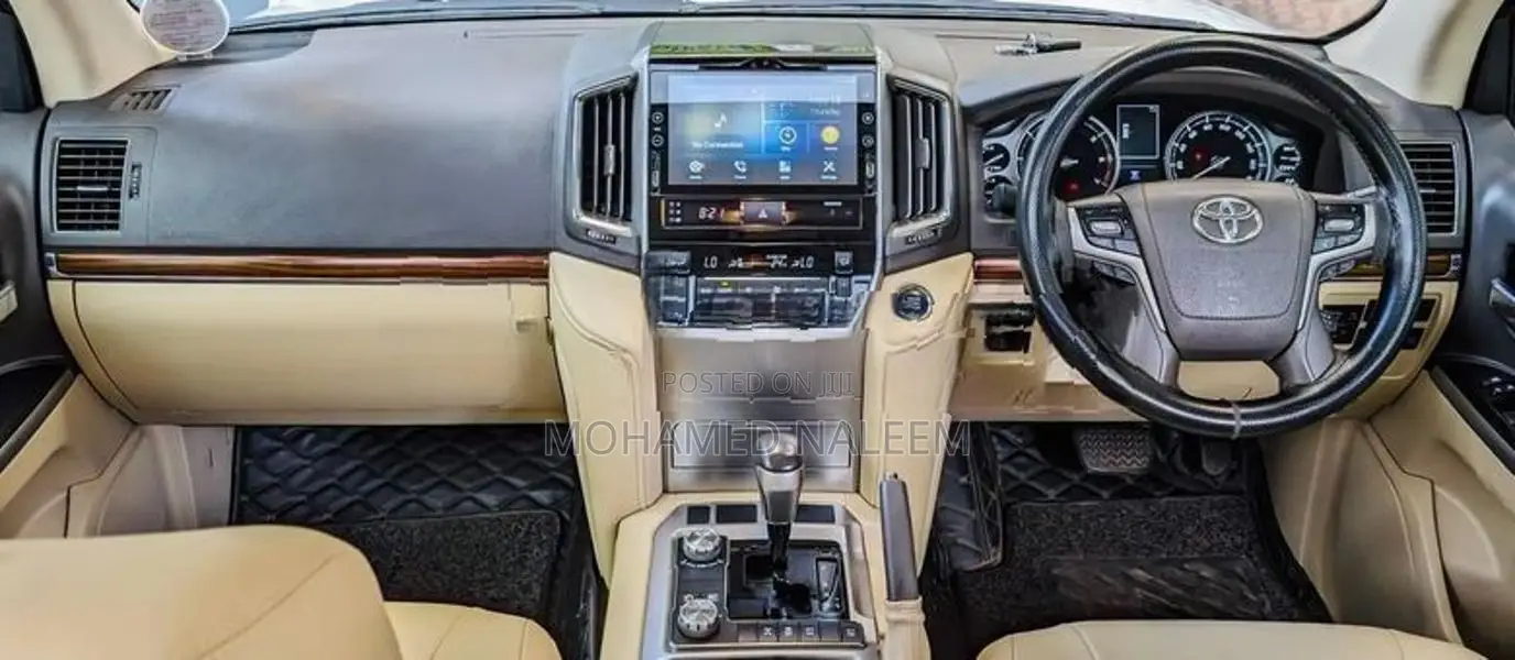 Toyota Land Cruiser V8 2017
