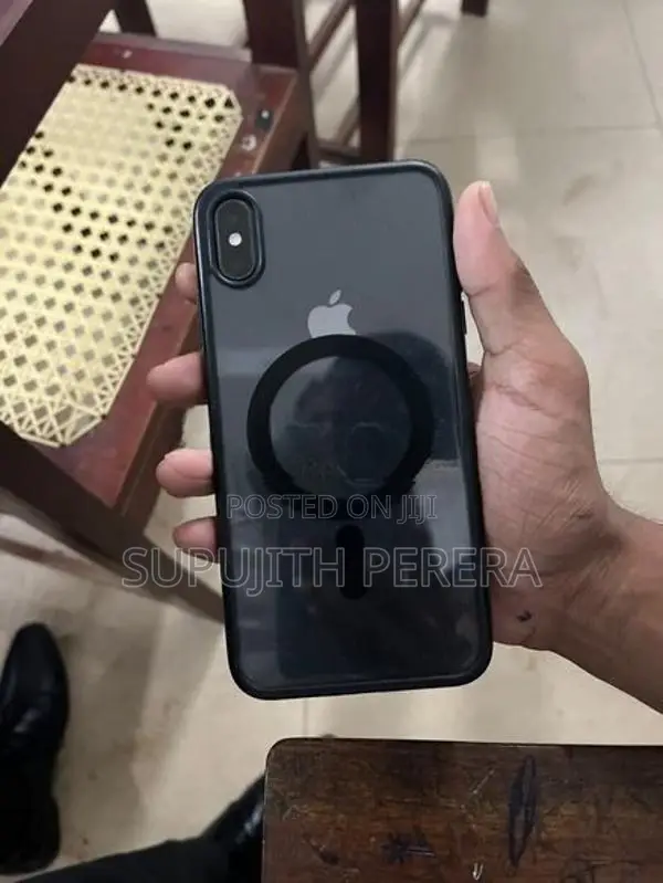Apple iPhone XS Max Black (Used)