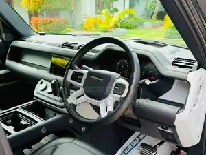 Land Rover Defender Dynamic Fully loaded 2023