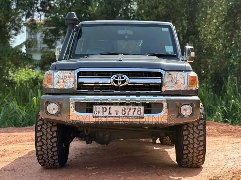 Toyota Land Cruiser 79 2018