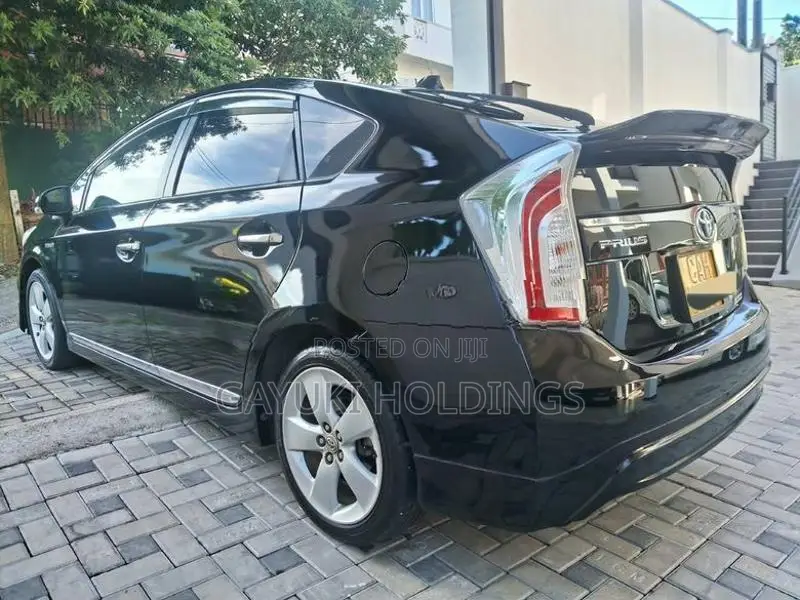 Toyota Prius S Touring 2014
