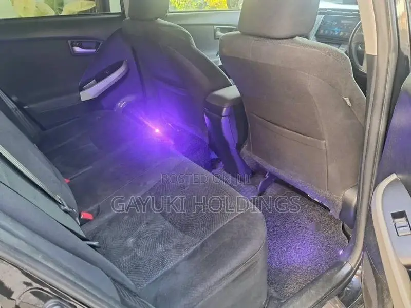 Toyota Prius S Touring 2014