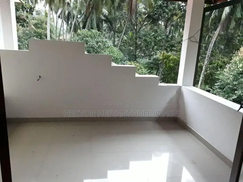 Two Storey House for Rent Siyambalape