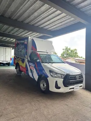 Toyota Hilux Cargo Truck Body