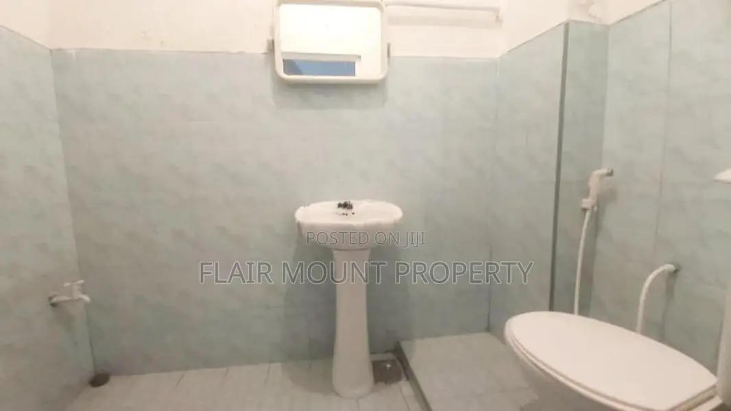 3bd 1bth Ground Floor House for Rent in Rathmalana