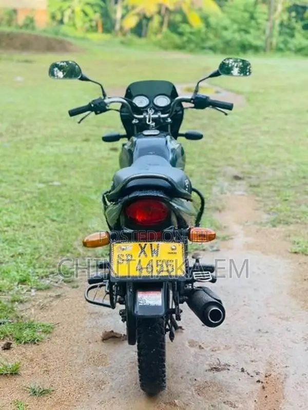 Bajaj Platina 100 2012