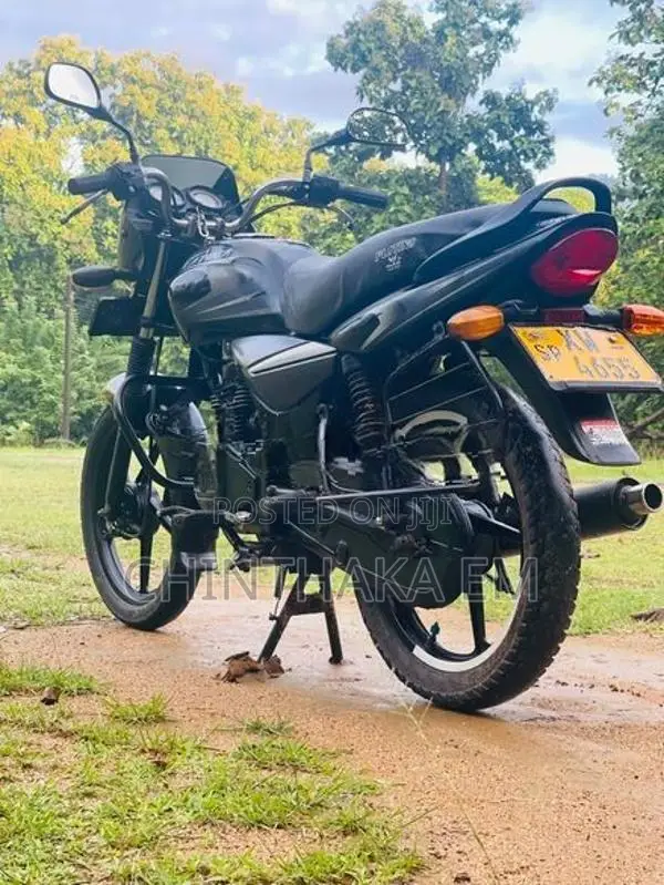 Bajaj Platina 100 2012