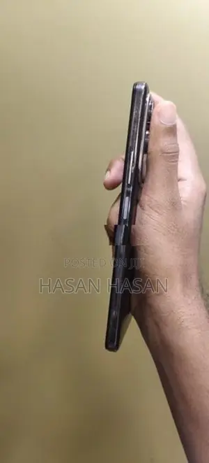 Vivo Y29 (Used)