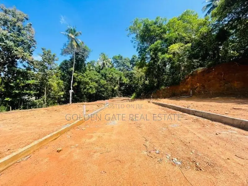 Kadawatha Valuable Land for Sale