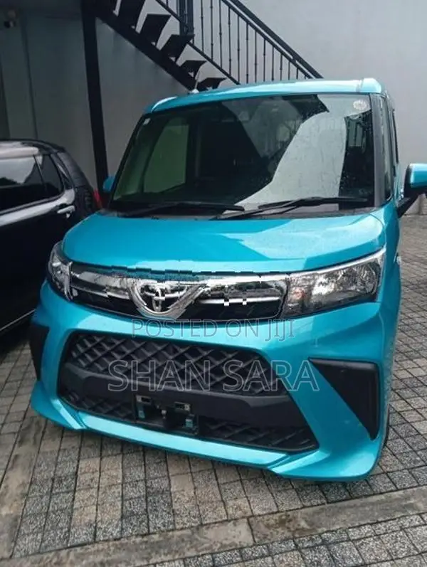 Toyota Roomy X 2023