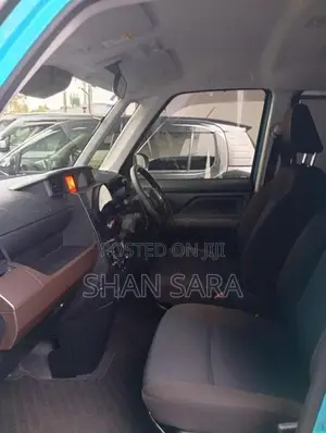 Toyota Roomy X 2023
