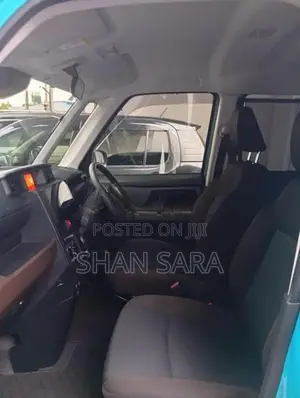 Toyota Roomy X 2023