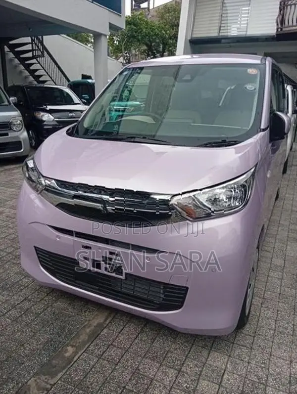 Mitsubishi eK Wagon M 2025