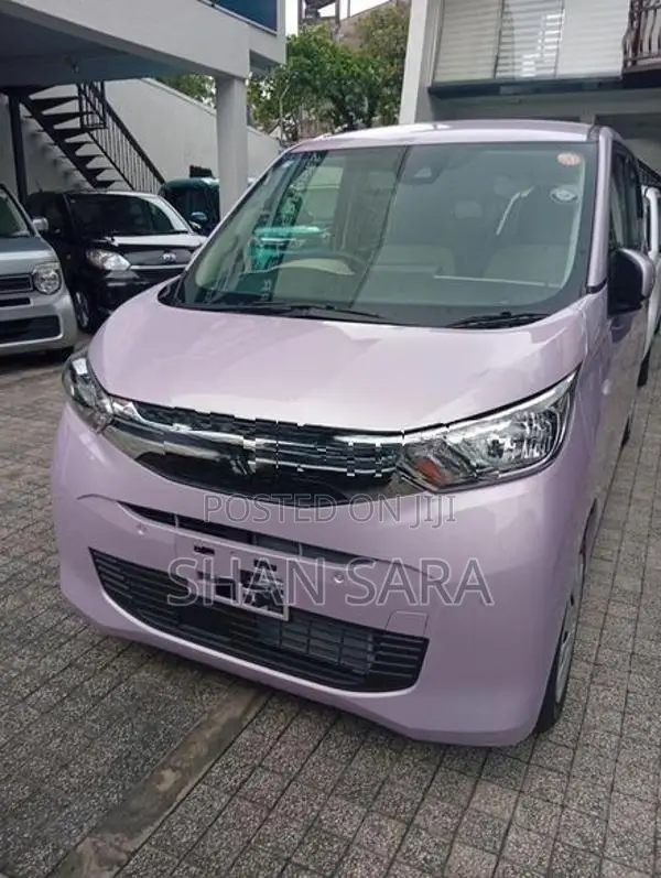 Mitsubishi eK Wagon M 2025