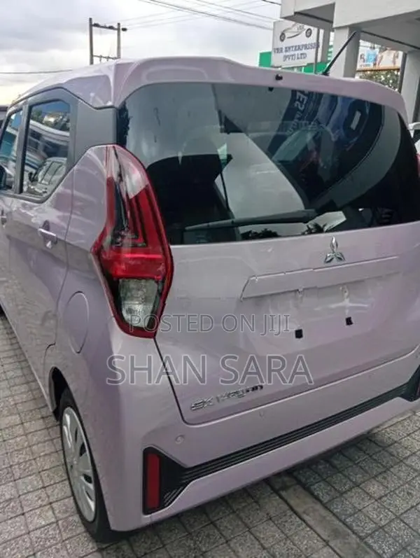 Mitsubishi eK Wagon M 2025