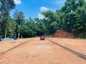 Kadawatha Land for Sale