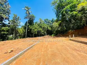Kadawatha Land for Sale