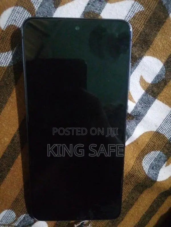 Samsung Galaxy S21 FE (Used)