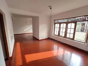 2 Storied House for Quick Sale - Boralesgamuwa Can Be Used as units
