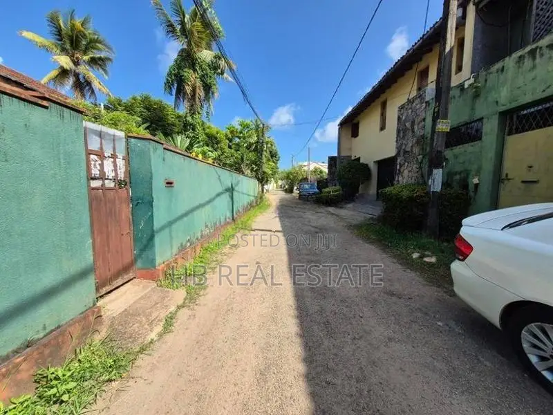 20.80 Perches Residential Land Valley For Sale In Nugegoda